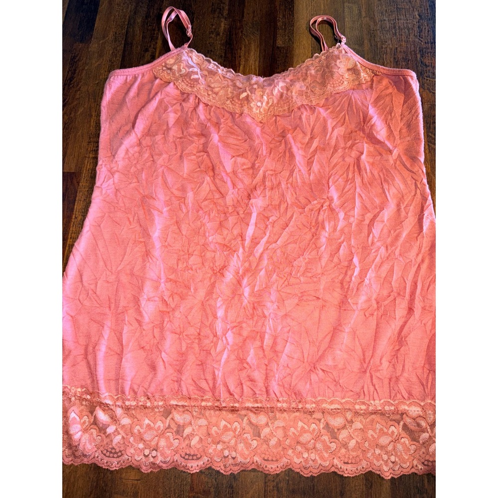 Maurices Womens Pink Lace Trim Crinkle Cami Top Adjustable Straps‎ Large Y2K